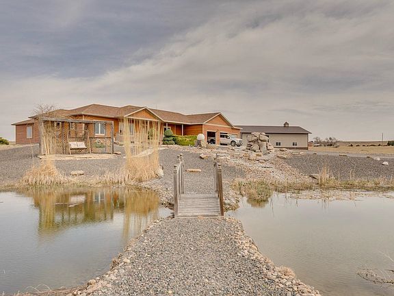 3rd image of 33652 River Rd