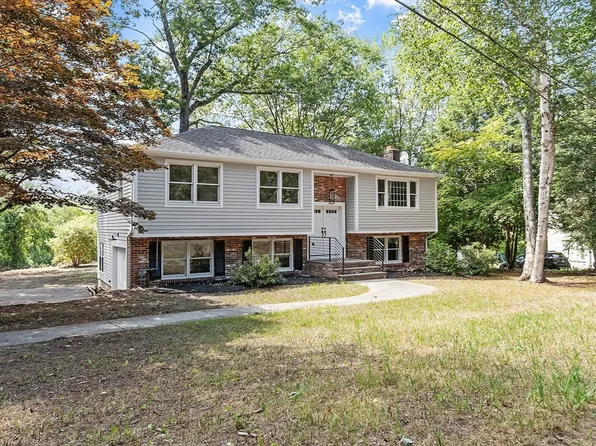 332 North Rd, Bedford, MA 01730