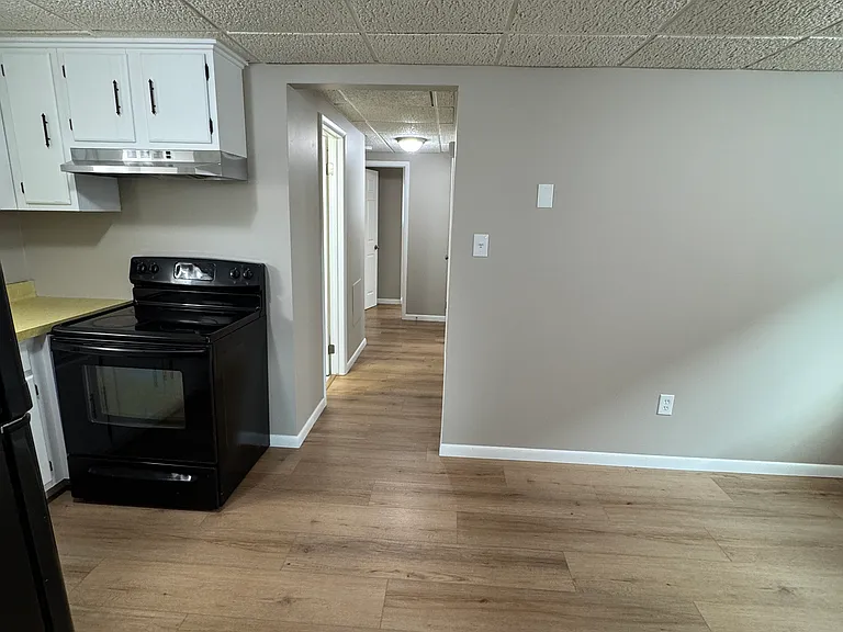 59 Mead St #2 — Photo 15