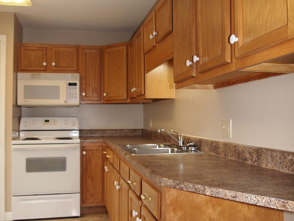 1st image of 249 E Chicago St APT 1
