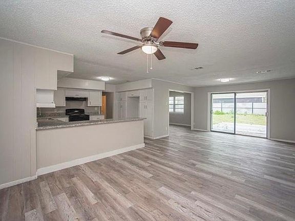 5th image of 316 Pear St