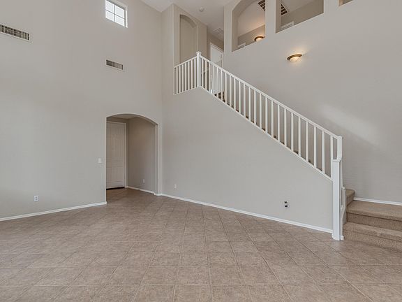 5th image of 3078 E Ravenswood Dr