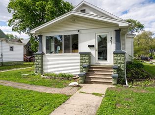 301 W Graham St, Bloomington, IL 61701