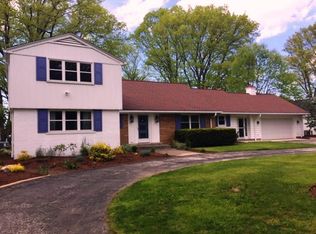 1420 S Shore Dr, Erie, PA 16505
