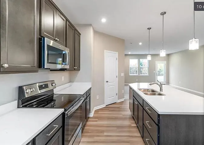 10309 Gateway Dr — Photo 11