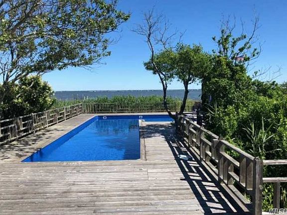 2nd image of 60 Bay Walk