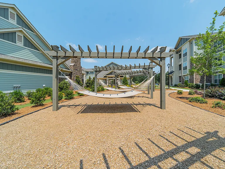 HighlandRidge_2021_HammockGarden_01