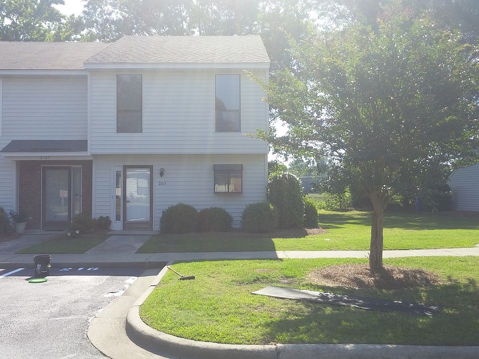 1st image of 2165 Fox Run Dr