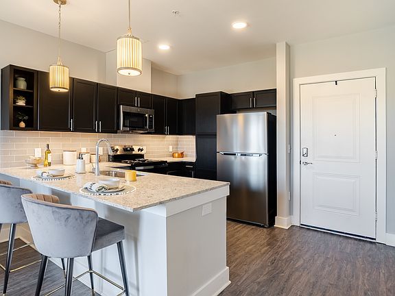 2nd image of 1500 Laurel Crossing Pkwy #320