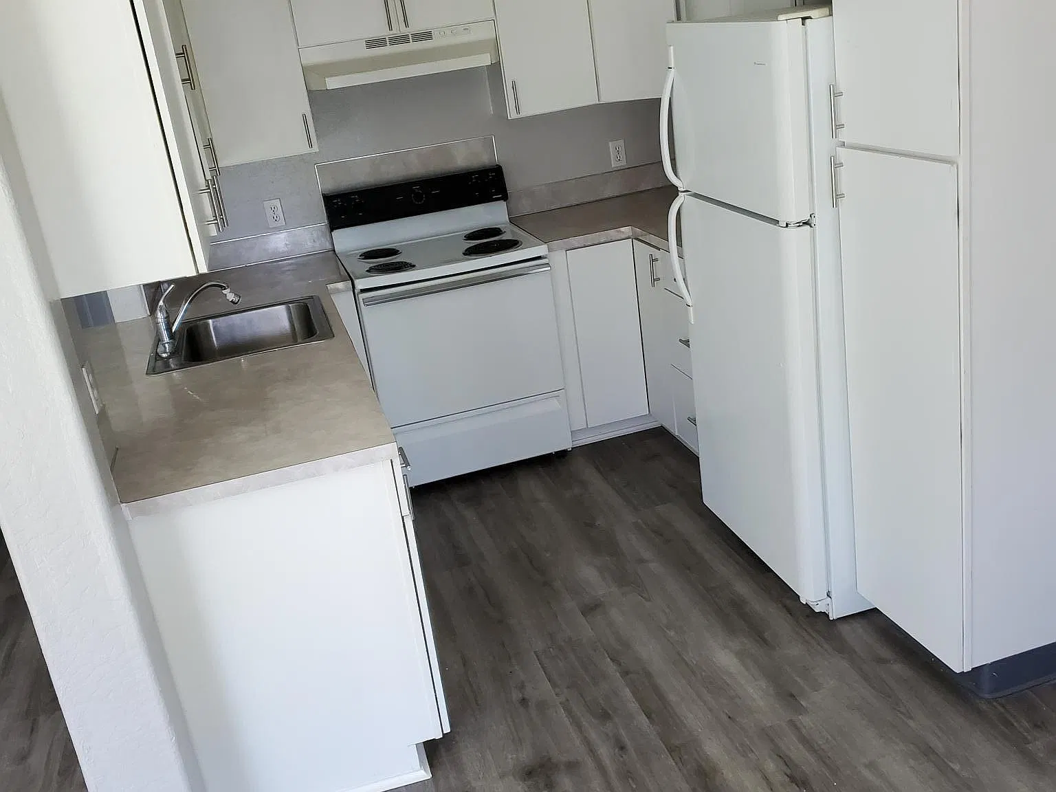 3 bed, 2.5 bath, 1100 sqft, $1,800 — Photo 4
