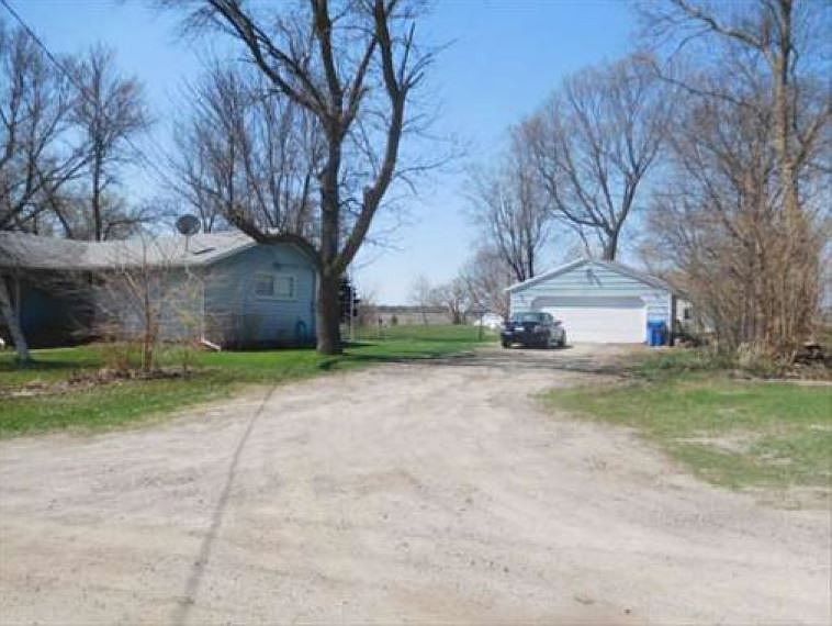 2nd image of 440 1st St