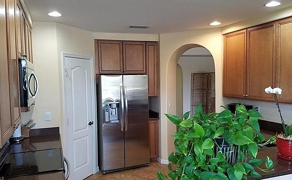 4th image of 3208 Sea Haven Ct #2202