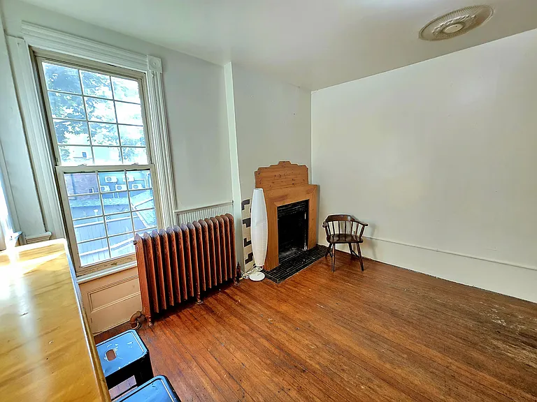 54-58 Main St #6 — Photo 5