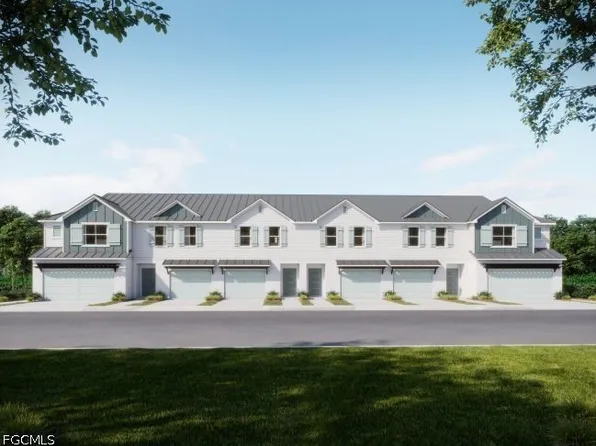 10536 Fountain Palm Cir, Bookelia, FL 33922