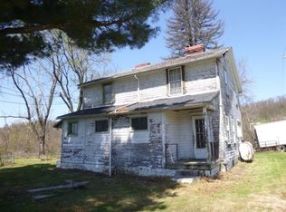 3 Back St, Mc Clellandtown, PA 15458