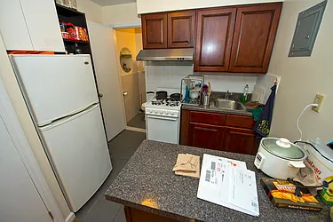 Rented by Genik Group Corp