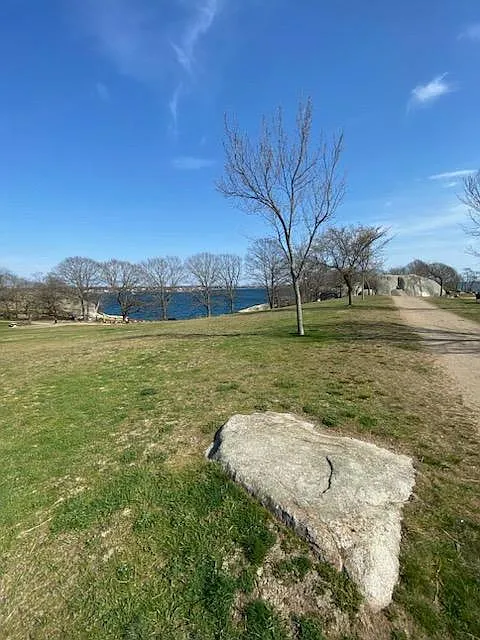 11 Tolman Ave — Photo 2