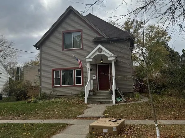 433 Edward STREET, Burlington, WI 53105