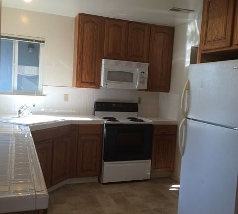 2nd image of 1059 Welch Ave