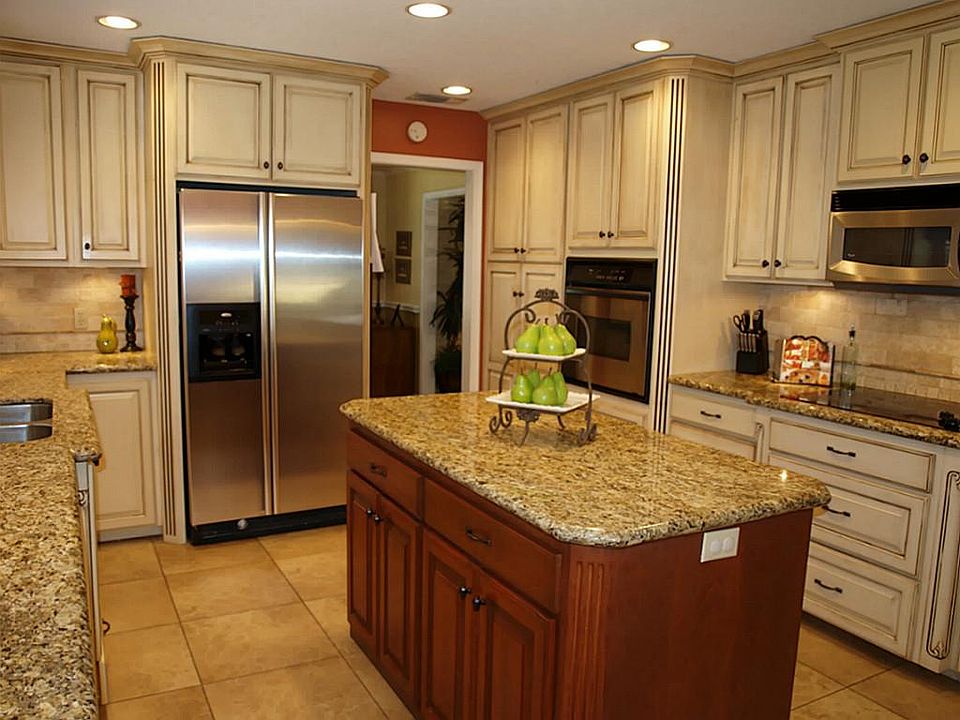 1st image of 2306 Redwinn Dr