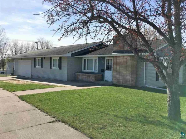 306 Hematite St, Hibbing, MN 55746
