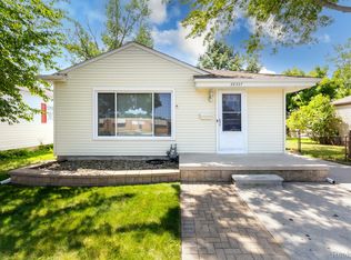 28327 Sheridan St, Garden City, MI 48135