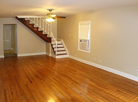 2nd image of 1933 N Keeler Ave #2
