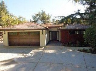 284 Quinnhill Rd, Los Altos, CA 94024