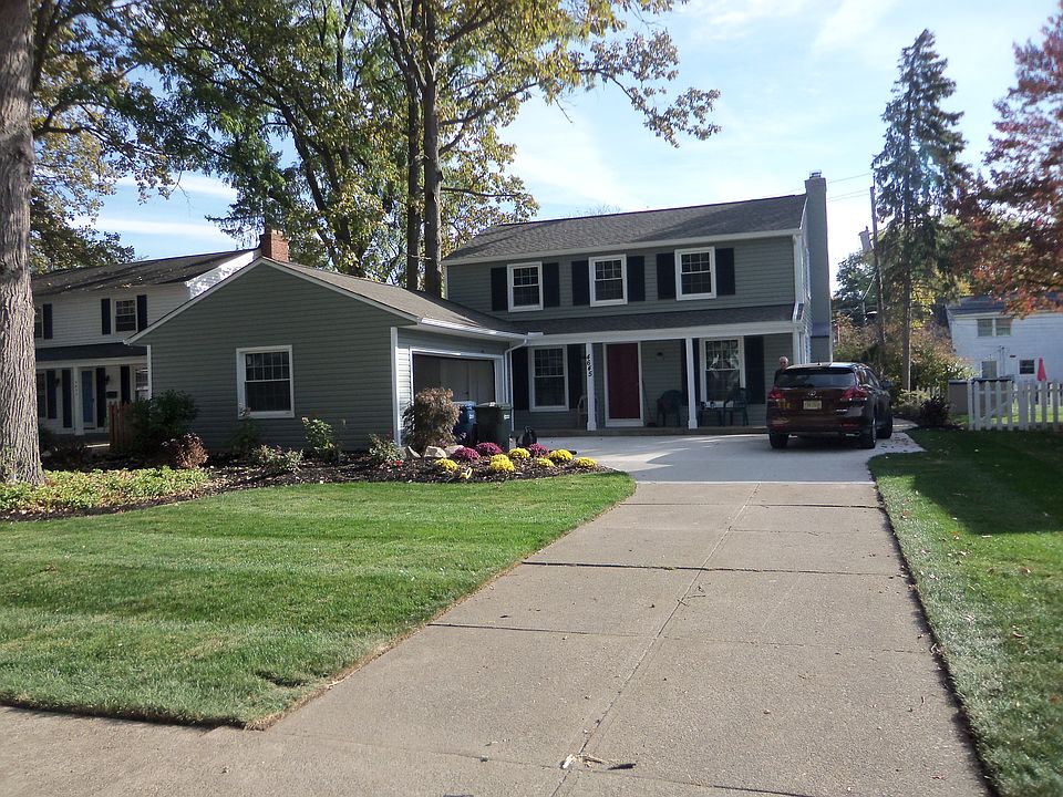 1st image of 4645 W 225th St