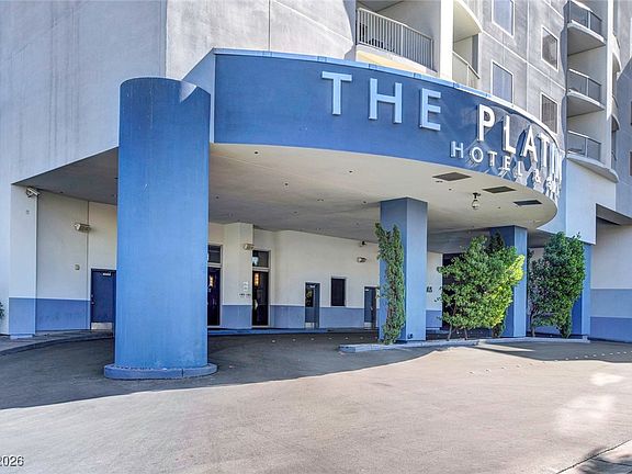 4th image of 211 E Flamingo Rd #713