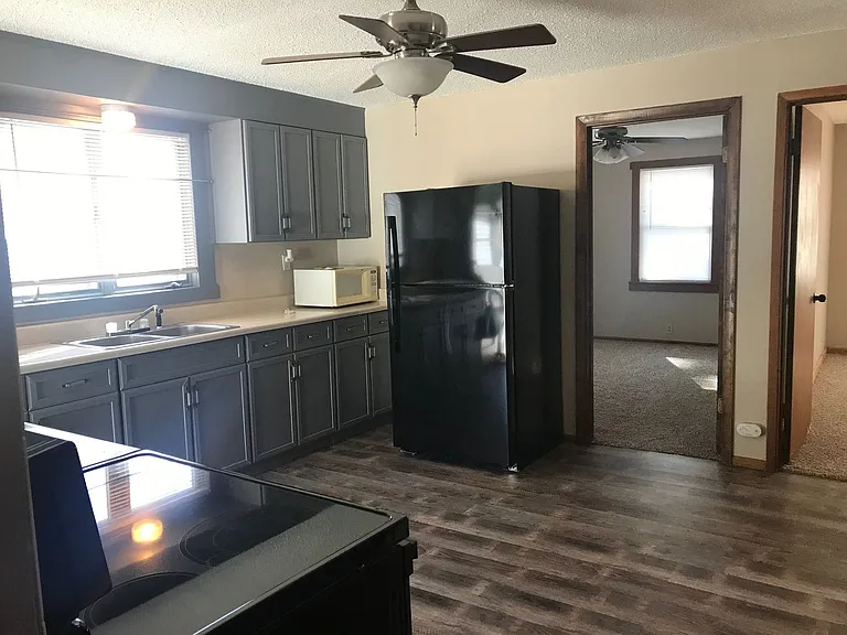 4600 Heidelberg Ave — Photo 1