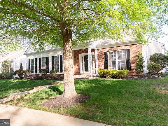 2nd image of 29748 Hillary Ave
