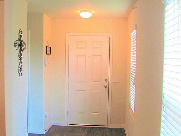 5th image of 10007 Dawson Hill Ln