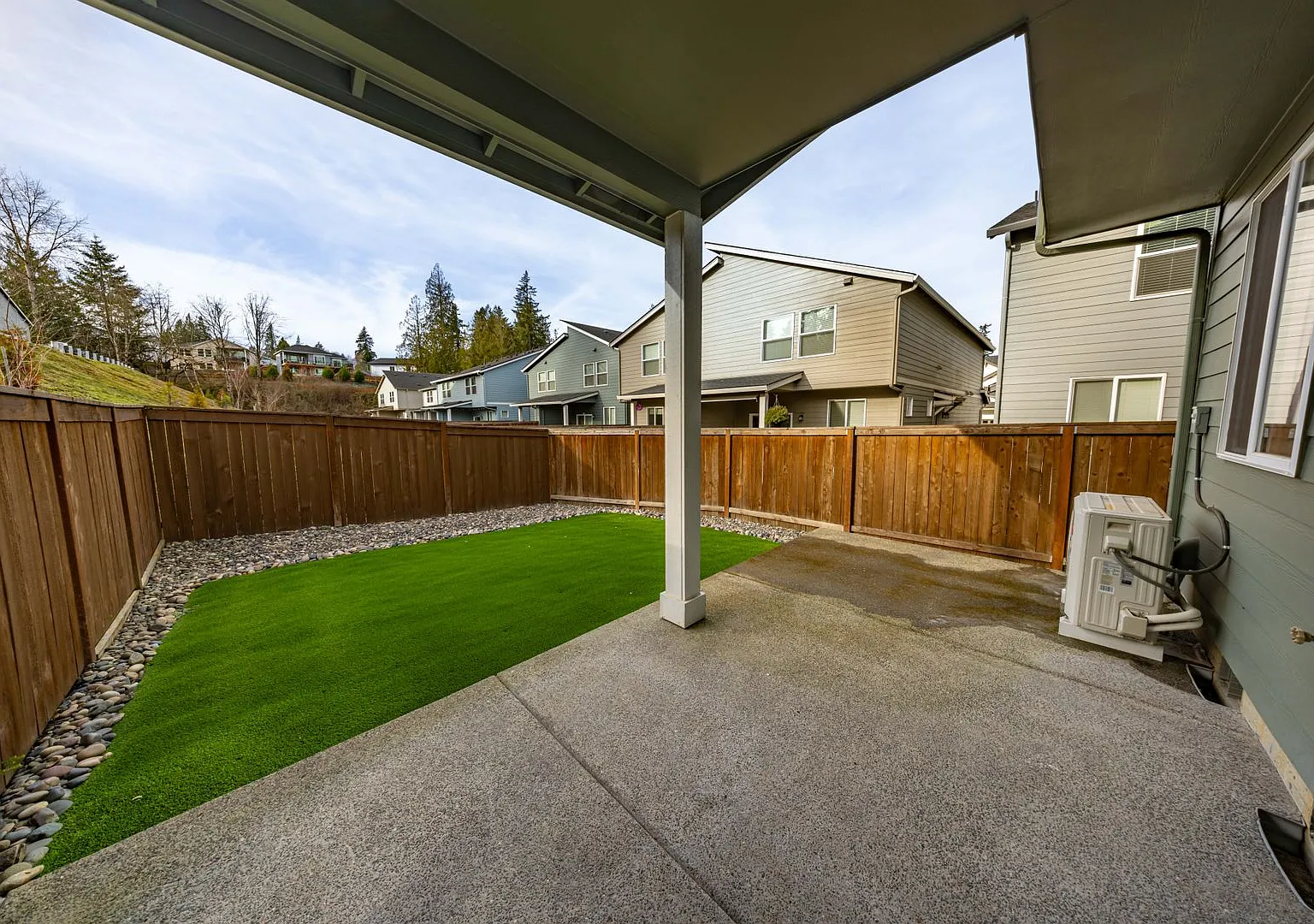 Three bedroom home in Ridgefield, gated community, with AC — Photo 2