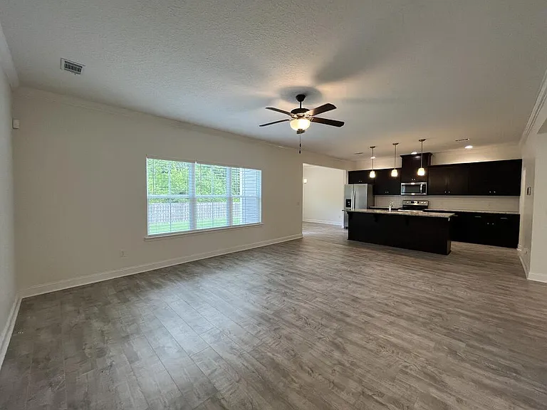 679 Fairview Cir — Photo 7