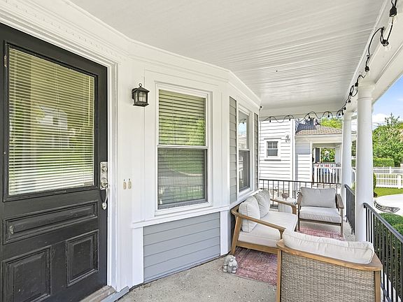 3rd image of 199 Purchase St #2