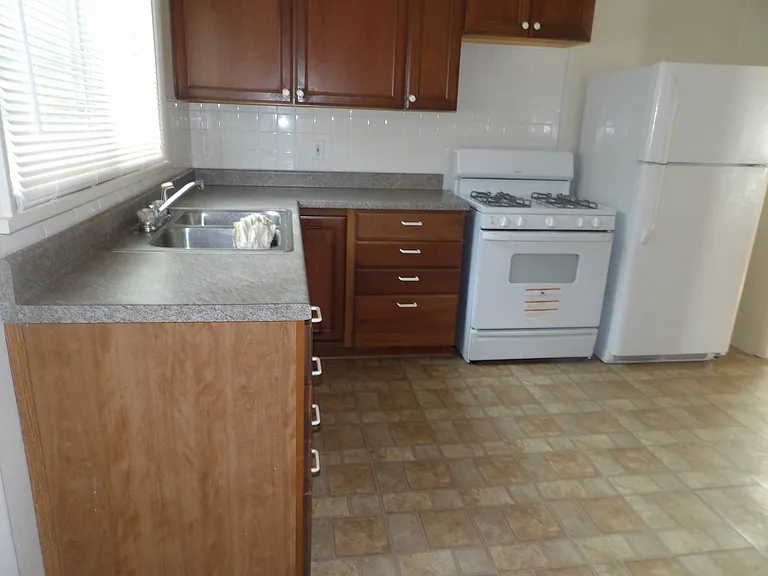 1501 N Cedar St — Photo 10
