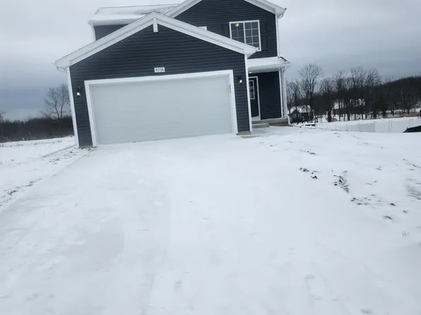 8758 E Sturtevant Ave, Richland, MI 49083