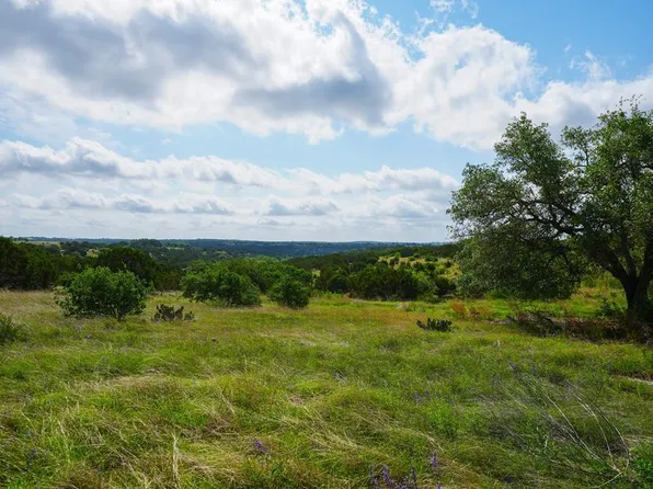 65 N Walcott Ridge Dr, Kerrville, TX 78028