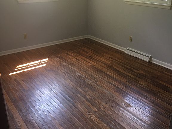 3rd image of 5915 N Emerson Ave