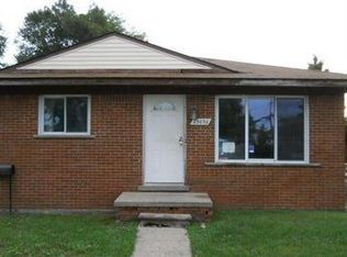 23036 Harding Ave, Hazel Park, MI 48030