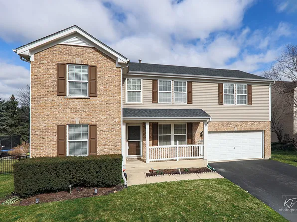 2408 McKenzie Ct, Aurora, IL 60503