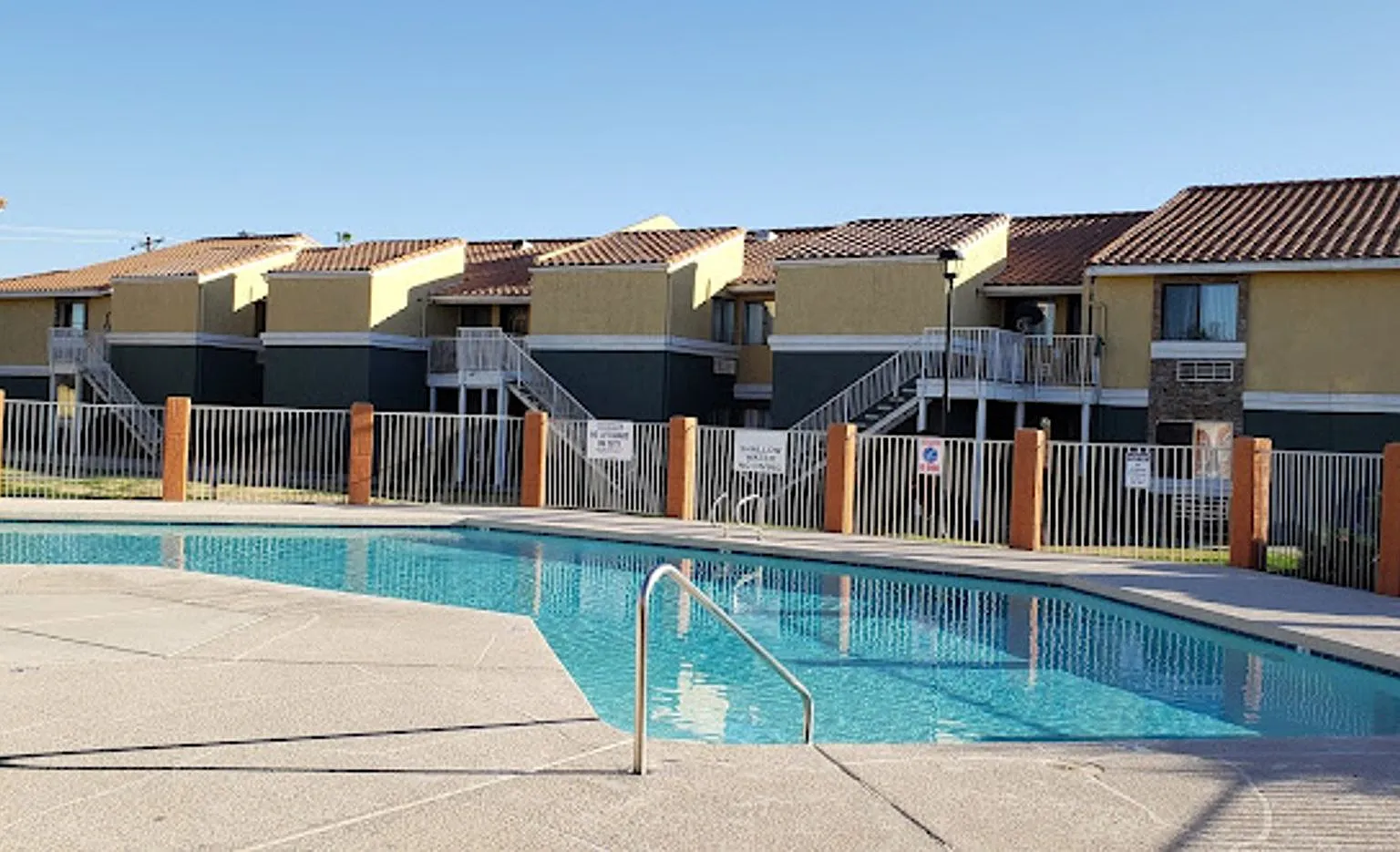 Fountain Oaks Apartments — Photo 4