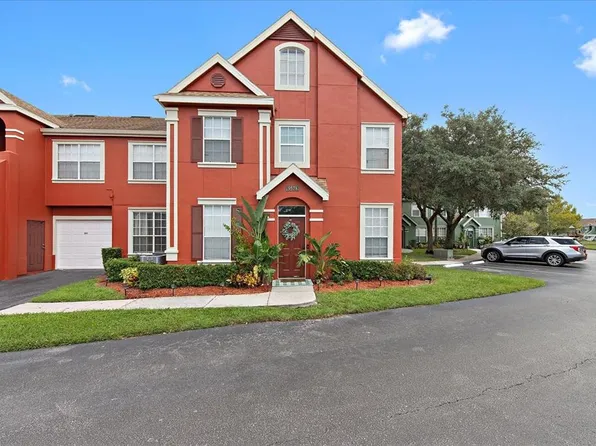 9578 LAKE CHASE ISLAND WAY #9578, TAMPA, FL 33626