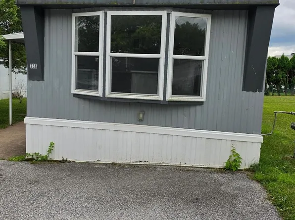 238 Waldorf Dr, York, PA 17404