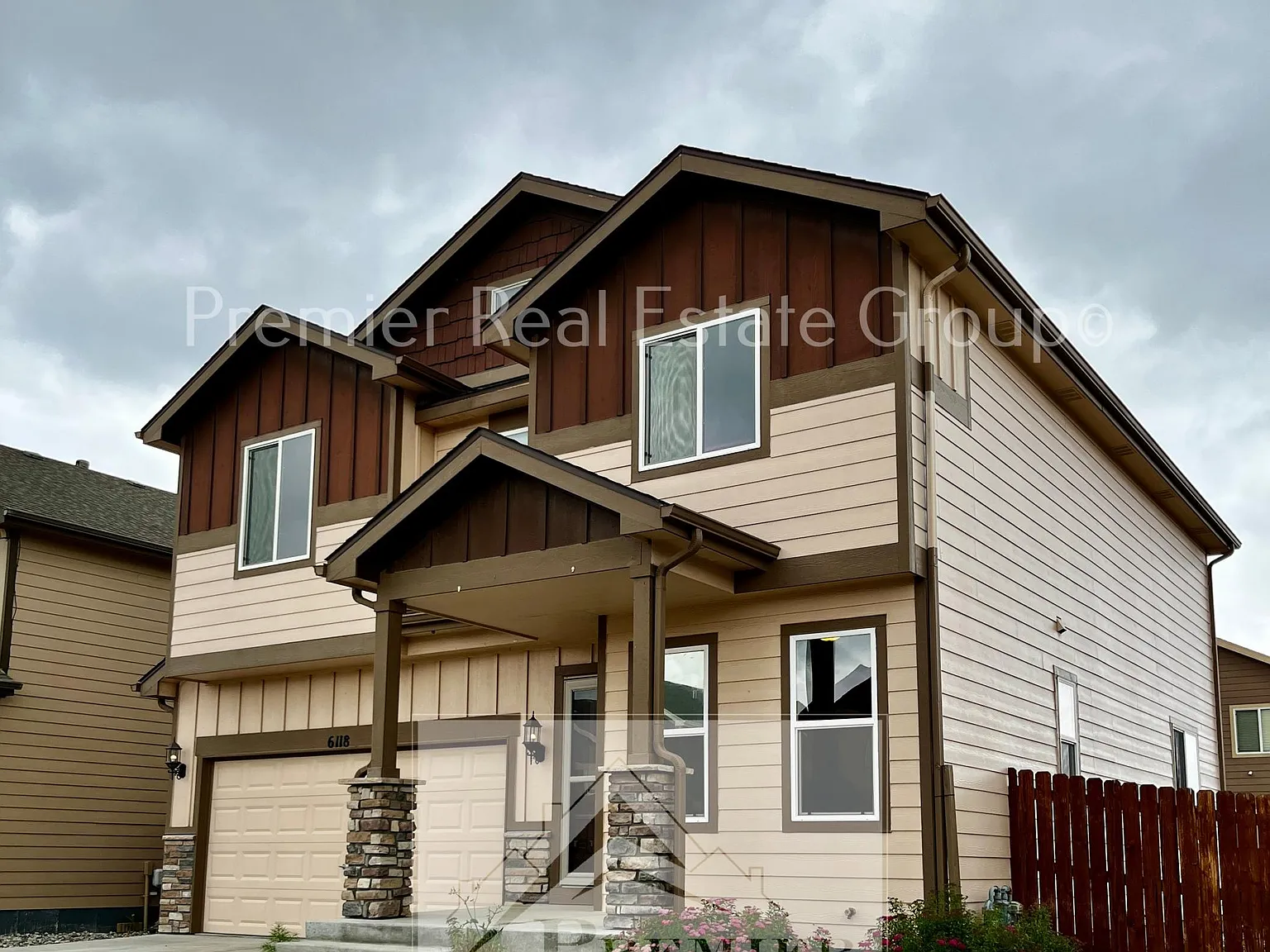 4 bed, 2.5 bath, 1994 sqft, $2,445 — Photo 2