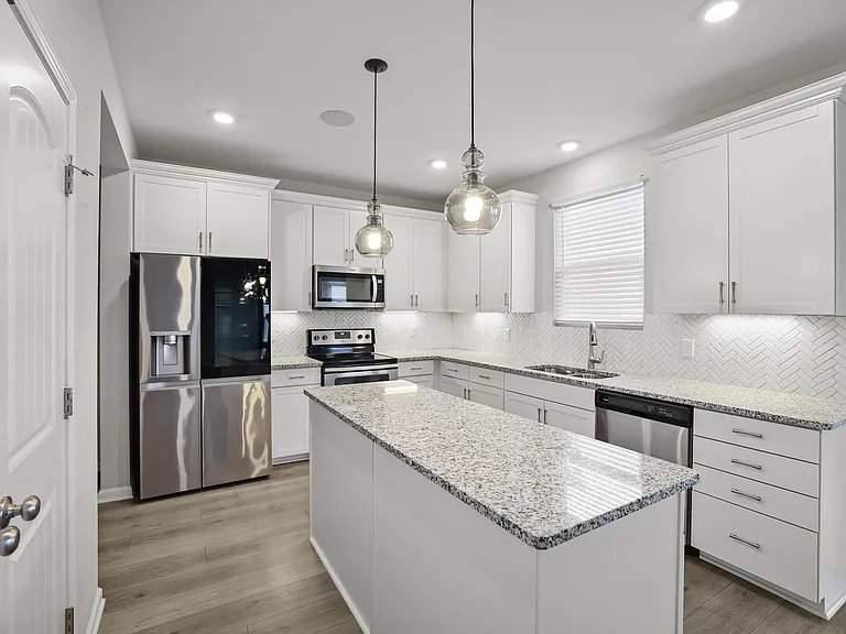 2861 Meadow Gln — Photo 4