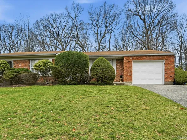 705 Brewster Drive, Port Jefferson, NY 11777