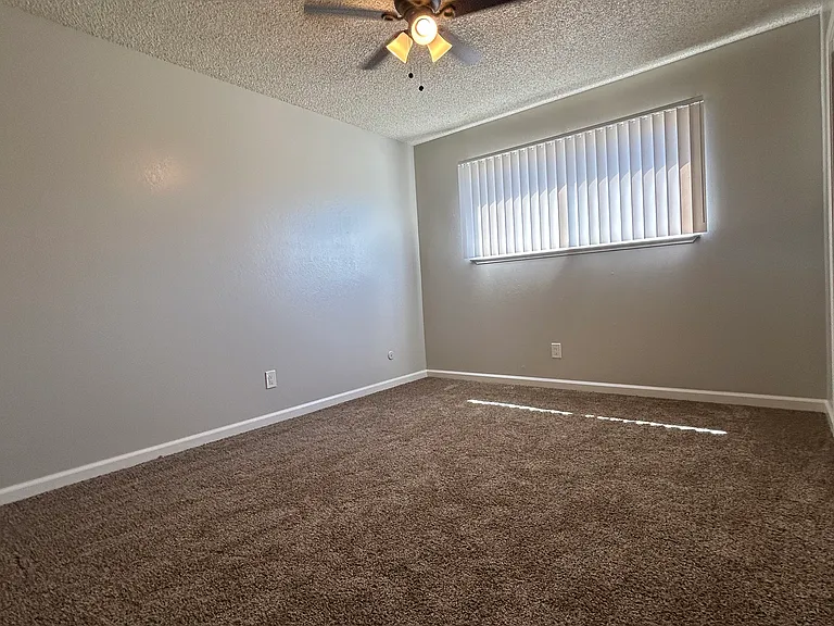189 W Santa Ana Ave #F — Photo 10