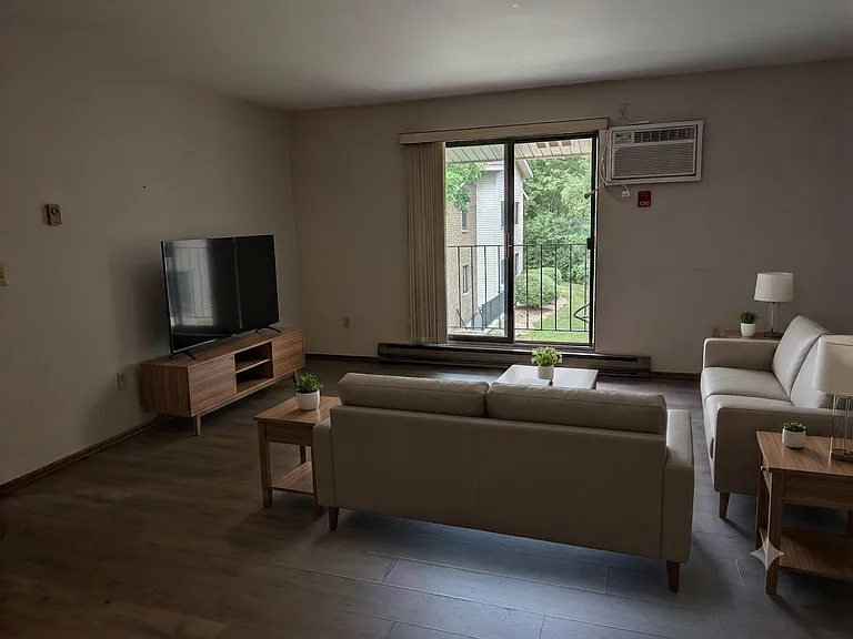 Living room -- furniture is virtually placed